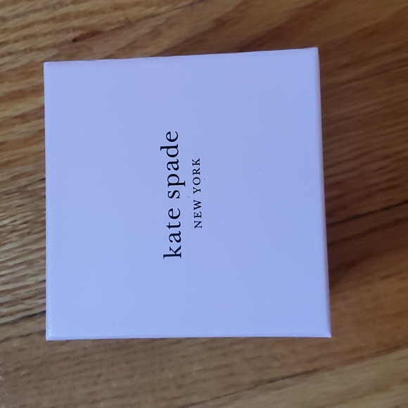 Kate Spade ♠️ Watch Park Row Silicon Band - Picture 4 of 5